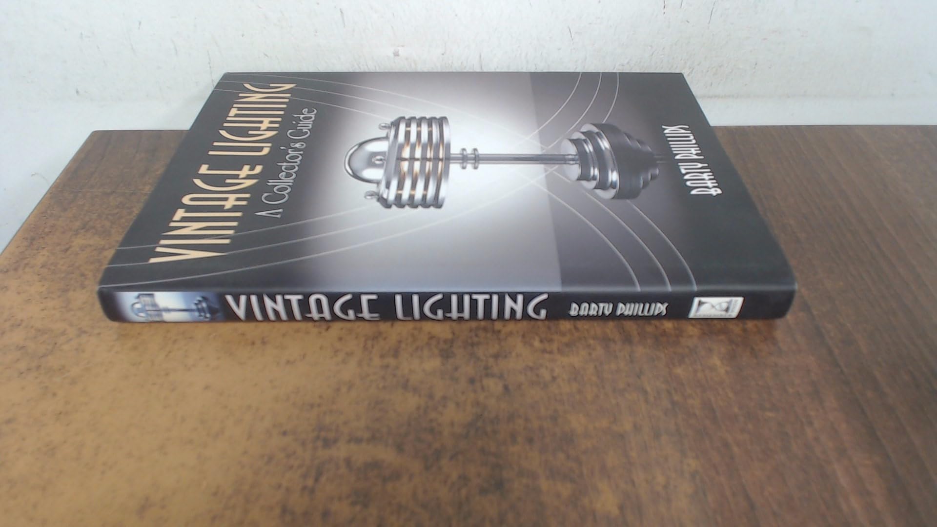 Vintage Lighting: A Collectors Guide