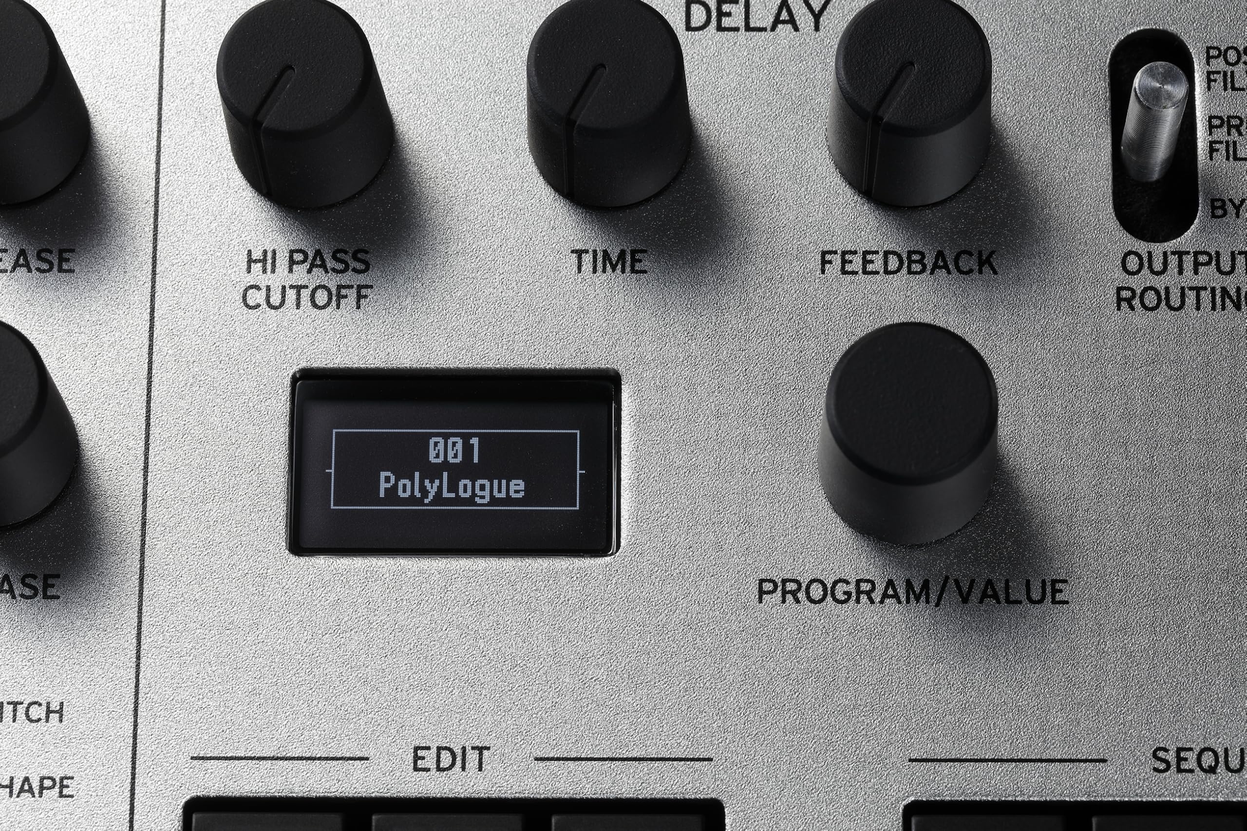 Korg MINILOGUE Analog Synthesizer