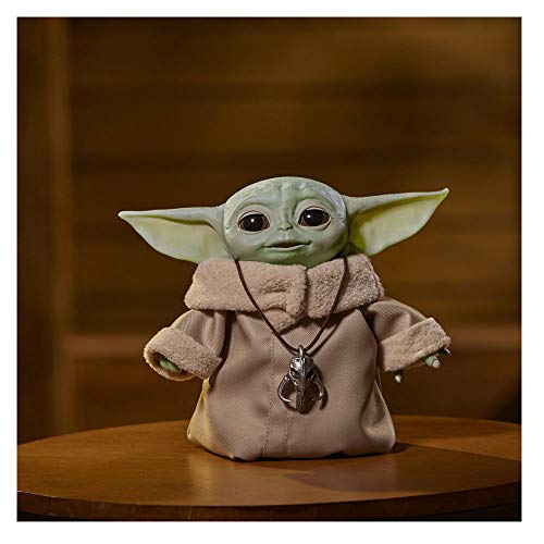 Hasbro Gaming Star Wars 25'in üzerinde ses ve hareket kombinasyonuyla Çocuk elektronik baskısı, Mandalorian oyuncak