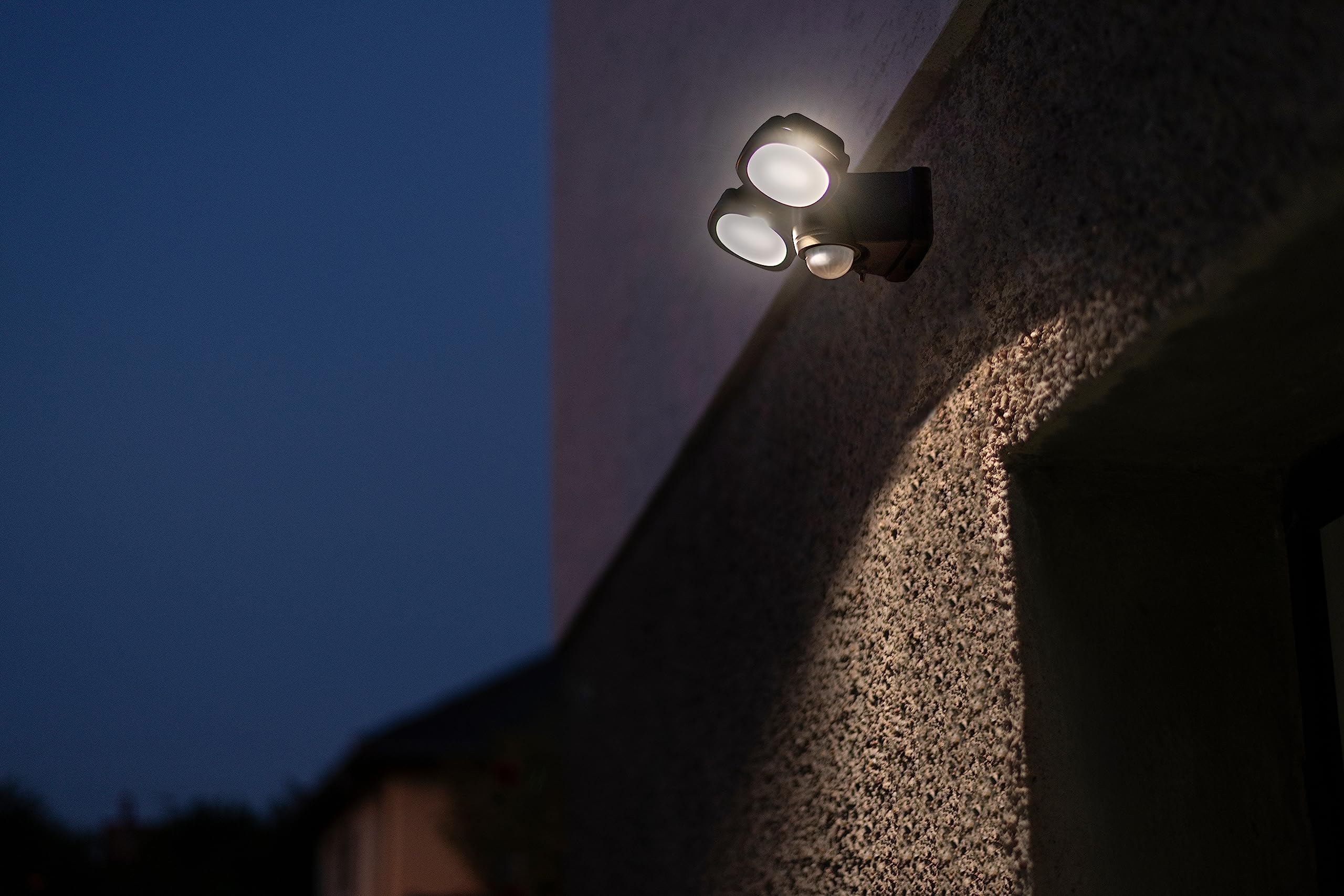 Brennenstuhl Pilli LED Spot Lamba LUFOS / Kablosuz LED Dış Mekan Spotu Pilli ve Hareket Sensörlü, 8 Adet LED Lamba, 2 x 240 Lümen, Dış Mekan için