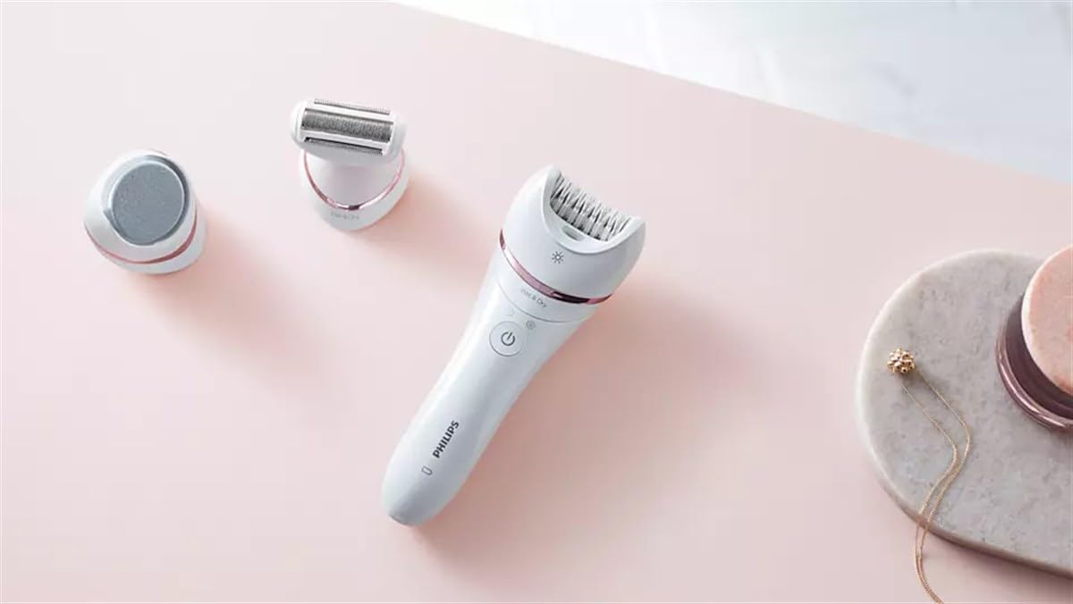 Philips Epilasyon Cihazı, Islak ve Kuru Kablosuz Kullanım, LED Işık, Ekstra Geniş Başlık, Hassas Bölge Başlığı, Pedikür Ayak Törpüsü, 6 Aksesuar Dahil, Beyaz Renk, BRE730/05