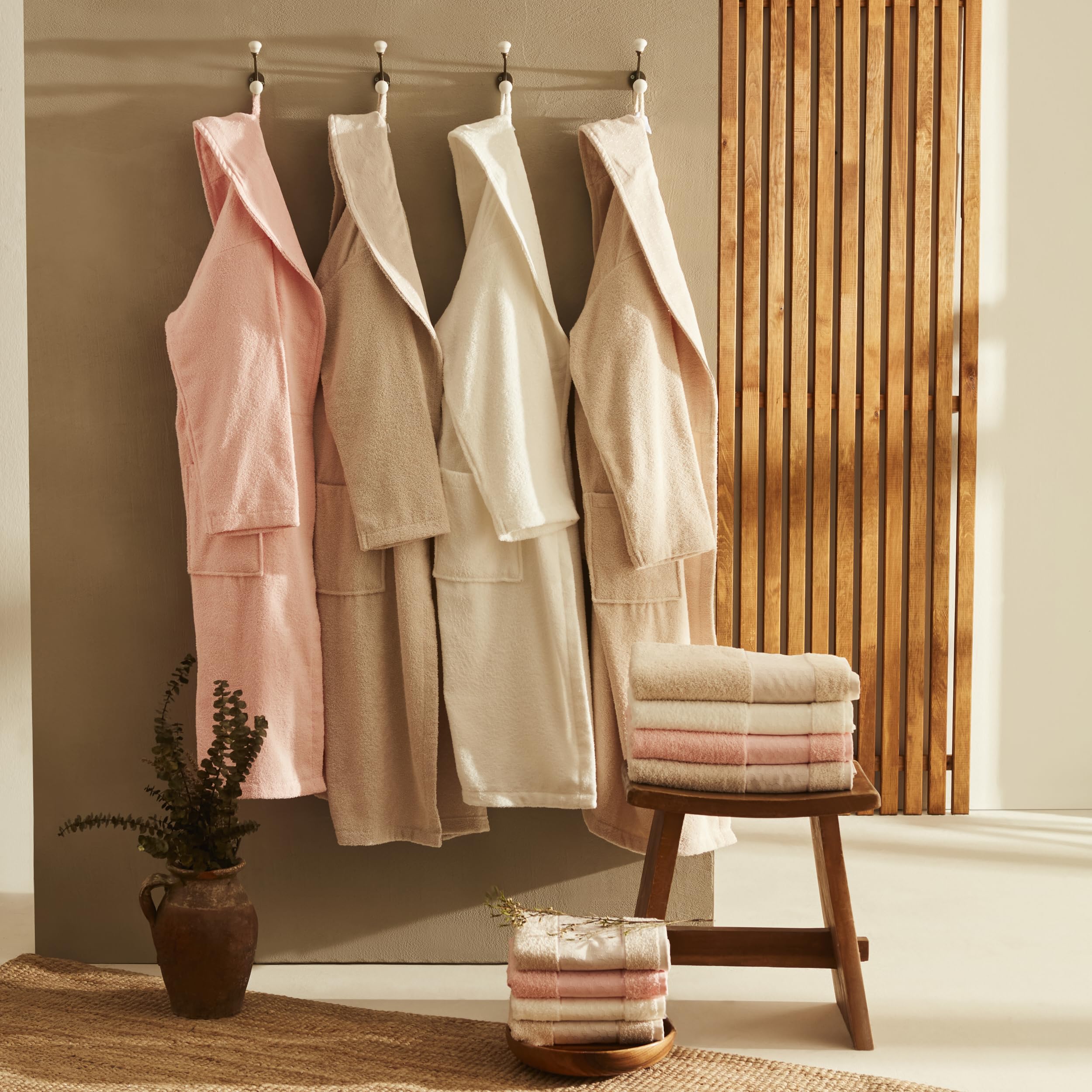 Karaca Home Casita Flos 6 Parça Bej Krem Aile Banyo Seti