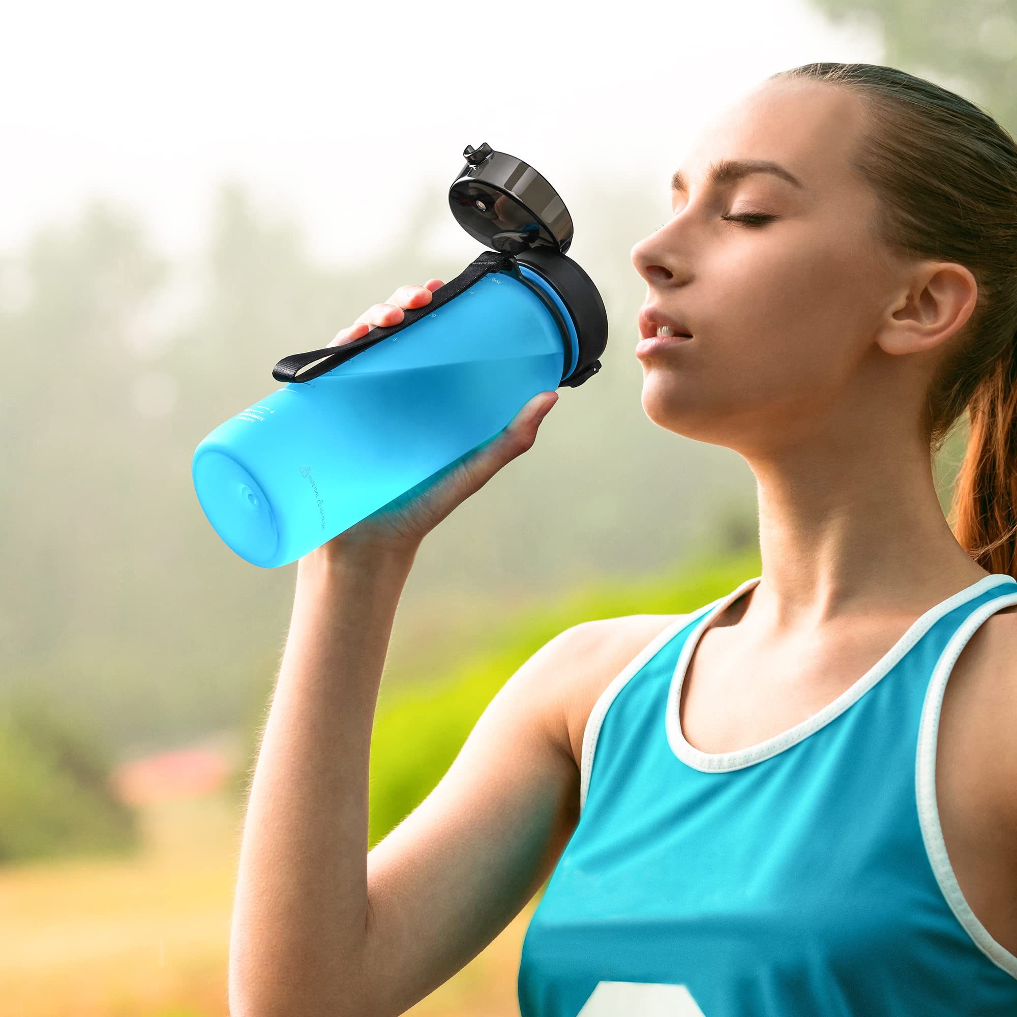 UZSPACE Spor Su Şişesi 500 ml/800 ml/1000 ml, BPA İçermeyen Tritan Sızdırmaz Yeniden Kullanılabilir Su Şişeleri Yetişkinler Çocuklar Okul Spor Salonu Koşu Açık Hava için (Fantasy Red, 800ml)
