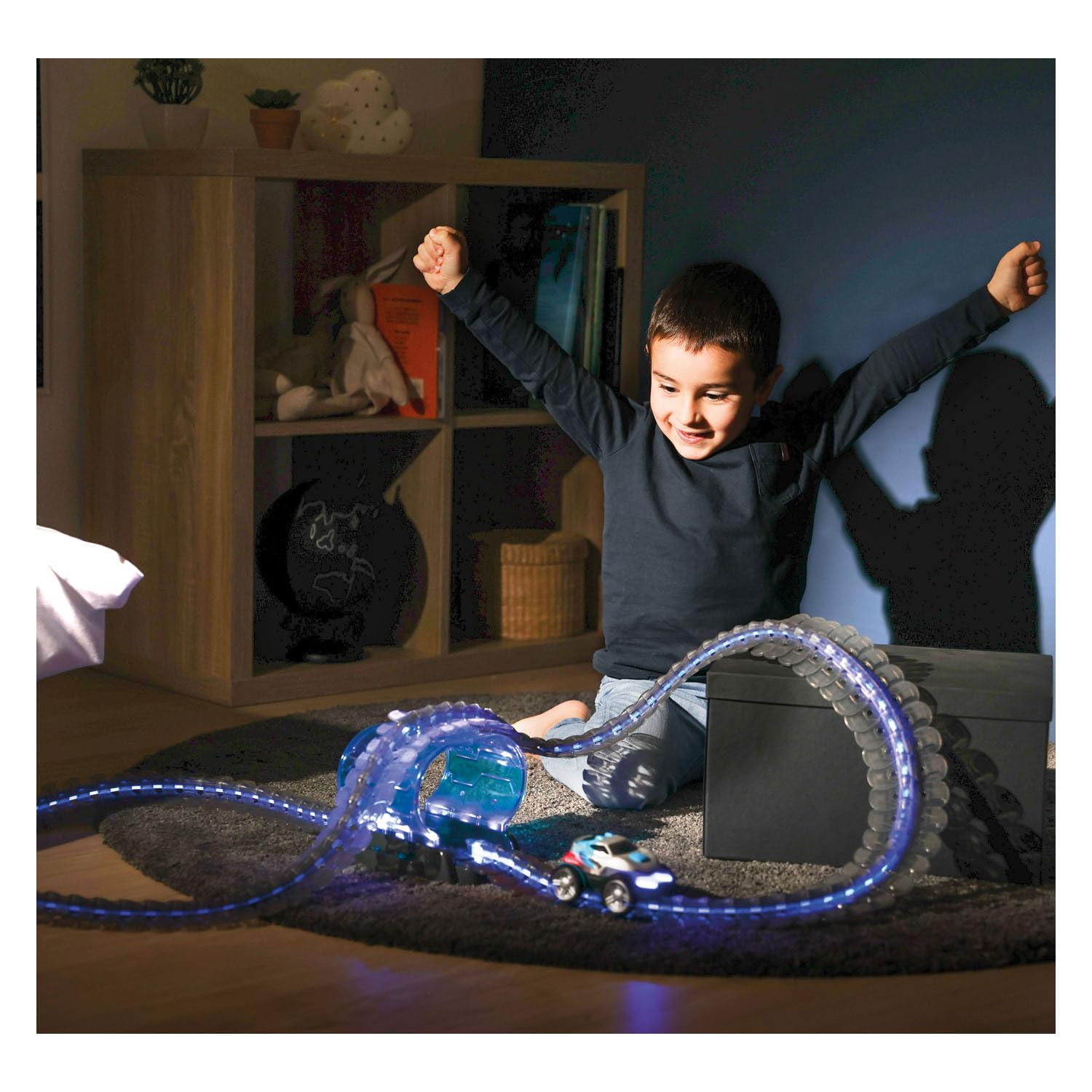 Smoby, 180917, FleXtreme Neon Oyun Seti, Yarı Saydam, Işıklı, 2.60m Uzunlukta Pist, Elektronik Tünel, Pilli, FleXtreme Neon Racetrack Set