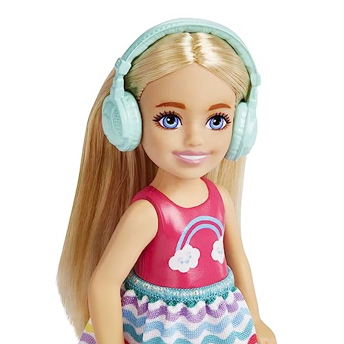 Barbie Seyahatte Chelsea Bebek ve Aksesuarları Barbie oyuncakları, Chelsea™ bebek ve aksesuarları, yavru köpeğiyle seyahat seti HJY17