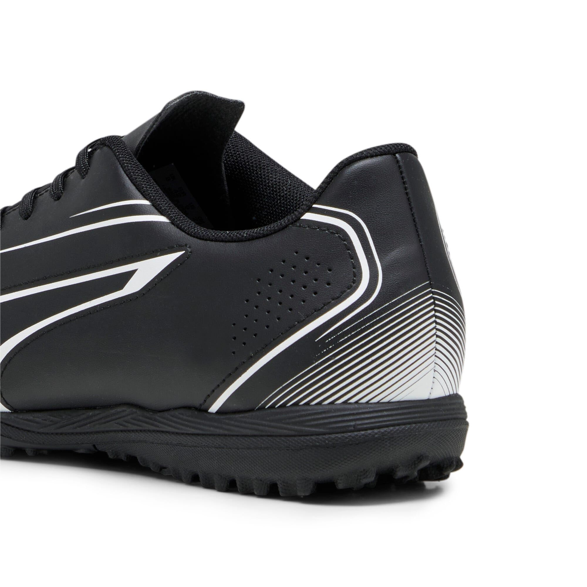 PUMA Erkek Vitoria Tt Futbol Ayakkabısı, Puma Black Puma White, 42 EU