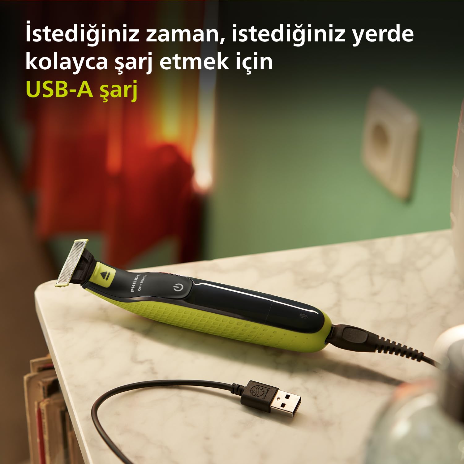 Philips OneBlade Yüz ve Vücut için Hibrit Tıraş Makinesi,Sakal Şekillendirici, Islak/Kuru Kullanım, 3 Kirli Sakal Tarağı, 1 Yedek Bıçak, Vücut Tarağı, Cilt Koruması, Çift Taraflı Bıçak, QP2824/10