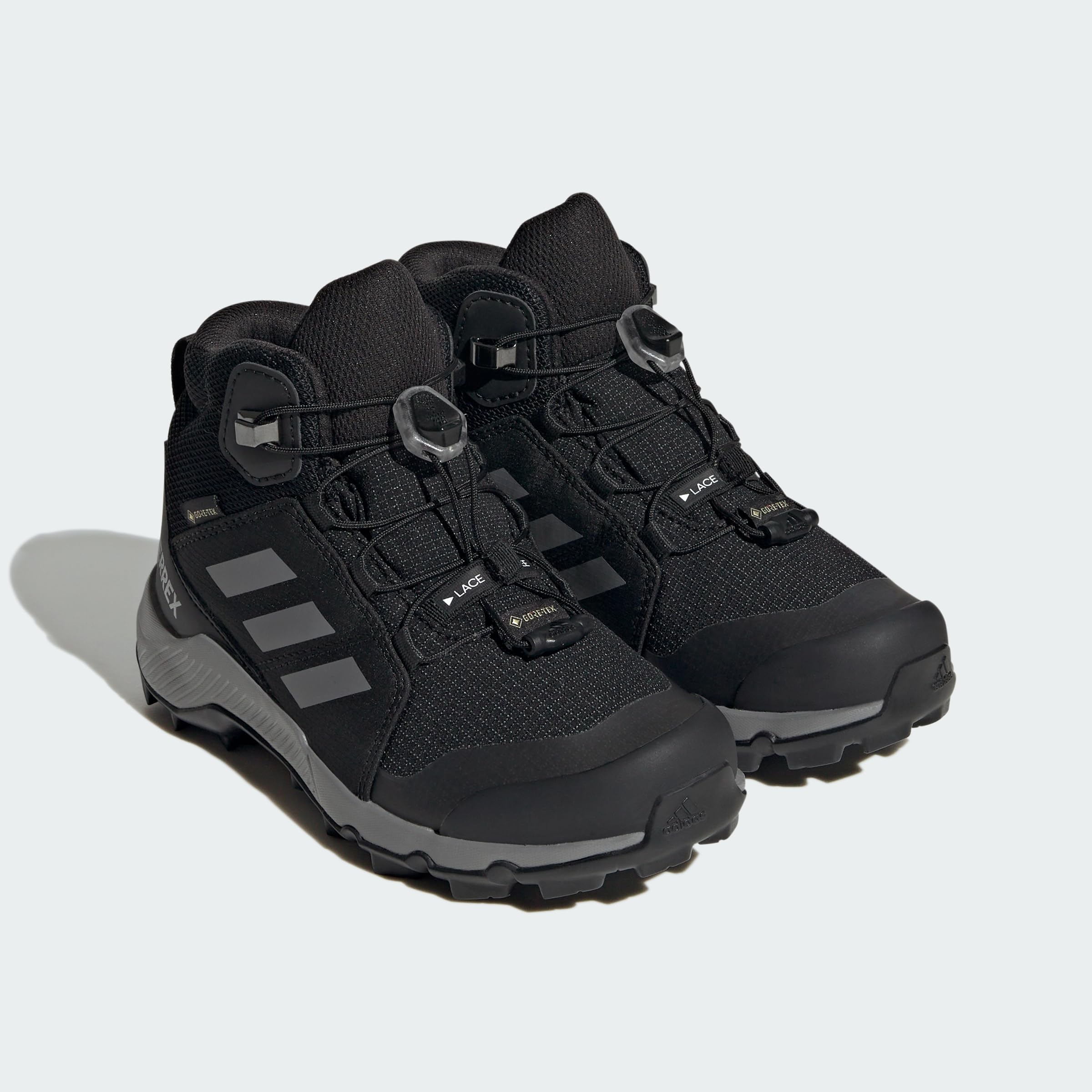 adidas Unisex Çocuk Terrex Mid Gtx K Outdoor Ayakkabi, Cblack/Grethr/Cblack, 40