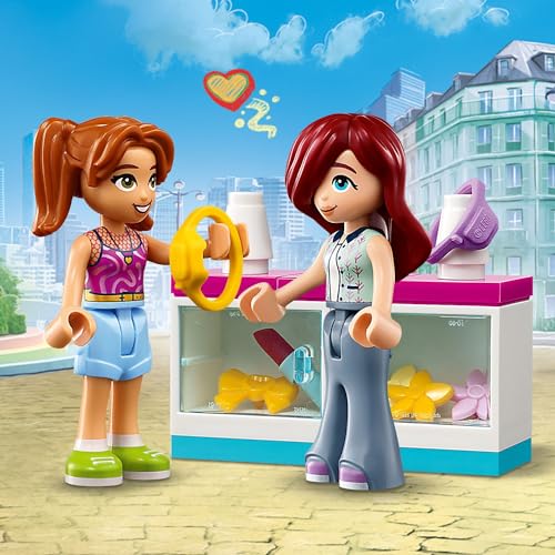 LEGO Friends Minik Aksesuar Mağazası 42608-6 Yaş ve Üzeri Çocuklar için Paisley ve Candi Minifigürü İçeren Yaratıcı Oyuncak Yapım Seti (129 Parça)