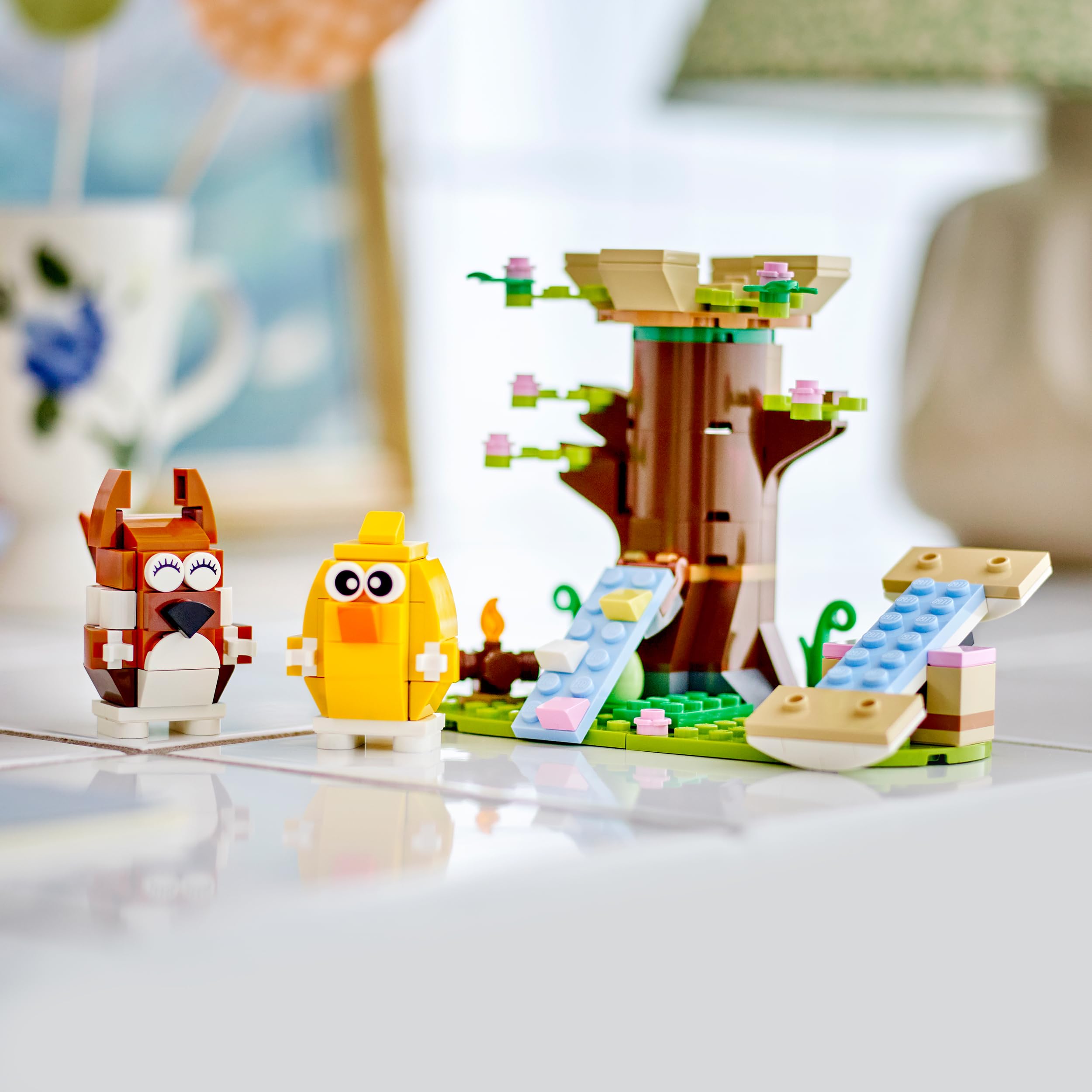 LEGO İlkbahar Hayvan Parkı Oyuncak Yapım Seti 40709, Kuş ve Sincap Figürleri, Erkek ve Kız Çocuklar