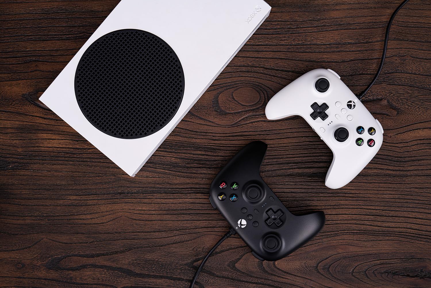 8Bitdo Ultimate Wired Controller for Xbox, Hall Effect Joysticks and Hall Triggers, Compatible with Xbox Series X|S, Xbox One, Windows 10 & Windows 11 - Officially Licensed (White)