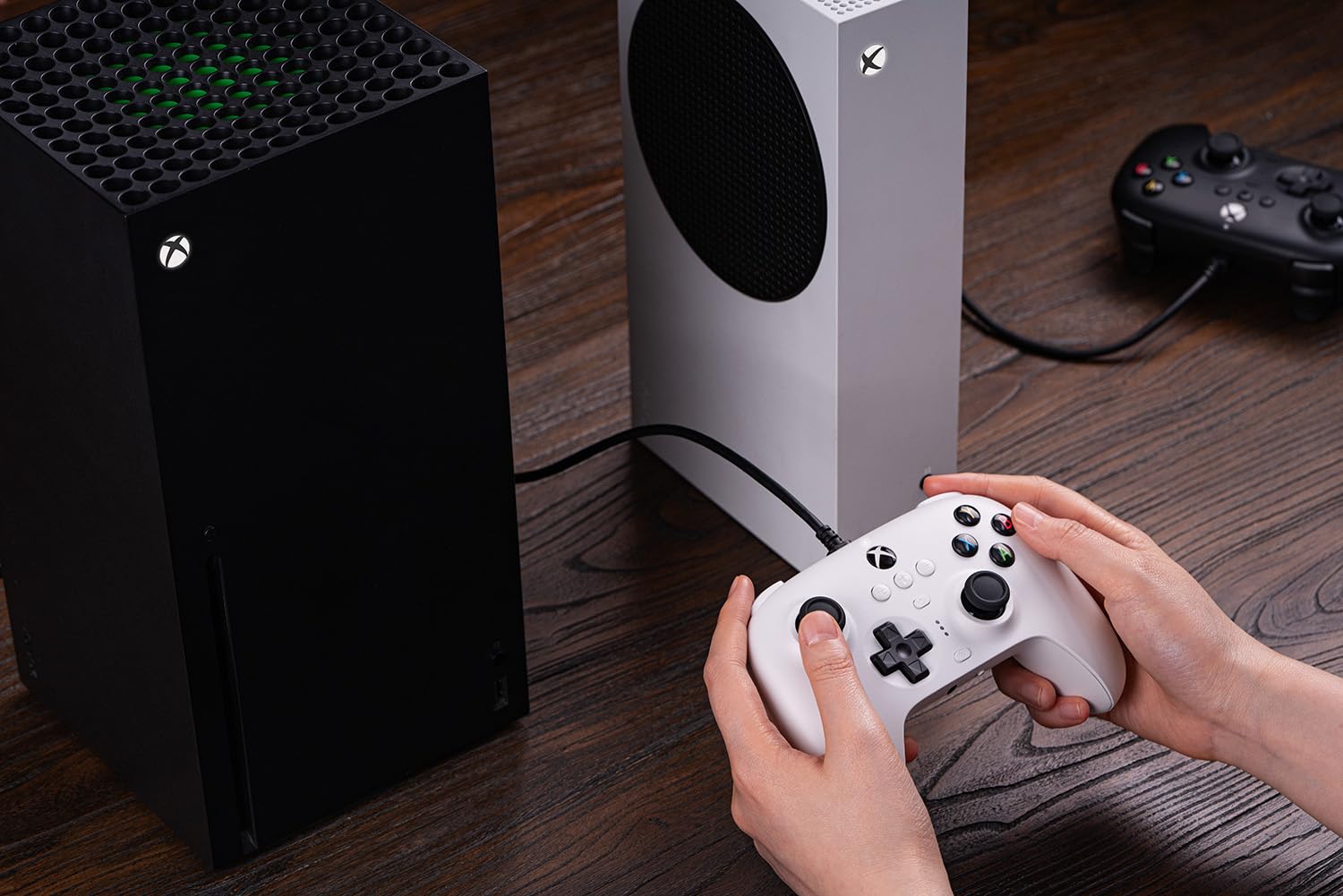 8Bitdo Ultimate Wired Controller for Xbox, Hall Effect Joysticks and Hall Triggers, Compatible with Xbox Series X|S, Xbox One, Windows 10 & Windows 11 - Officially Licensed (White)