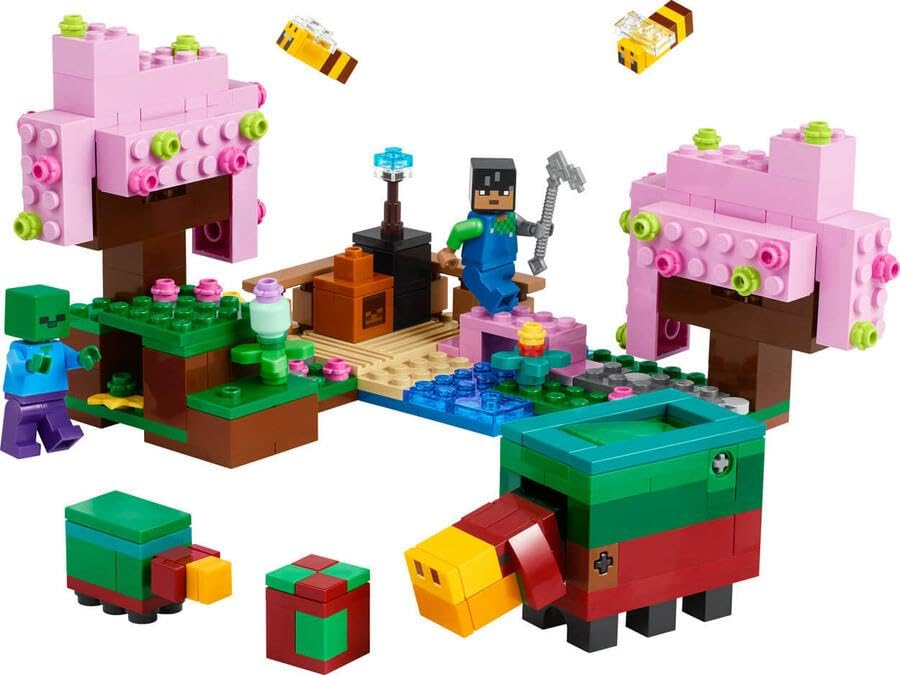 LEGO Minecraft Kiraz Çiçeği Bahçesi 21260-8 Yaş ve Üzeri Macera Oyunları Seven Çocuklar İçin Sniffer, Zombi ve Arı İçeren Yaratıcı Oyuncak Yapım Seti (304 Parça)