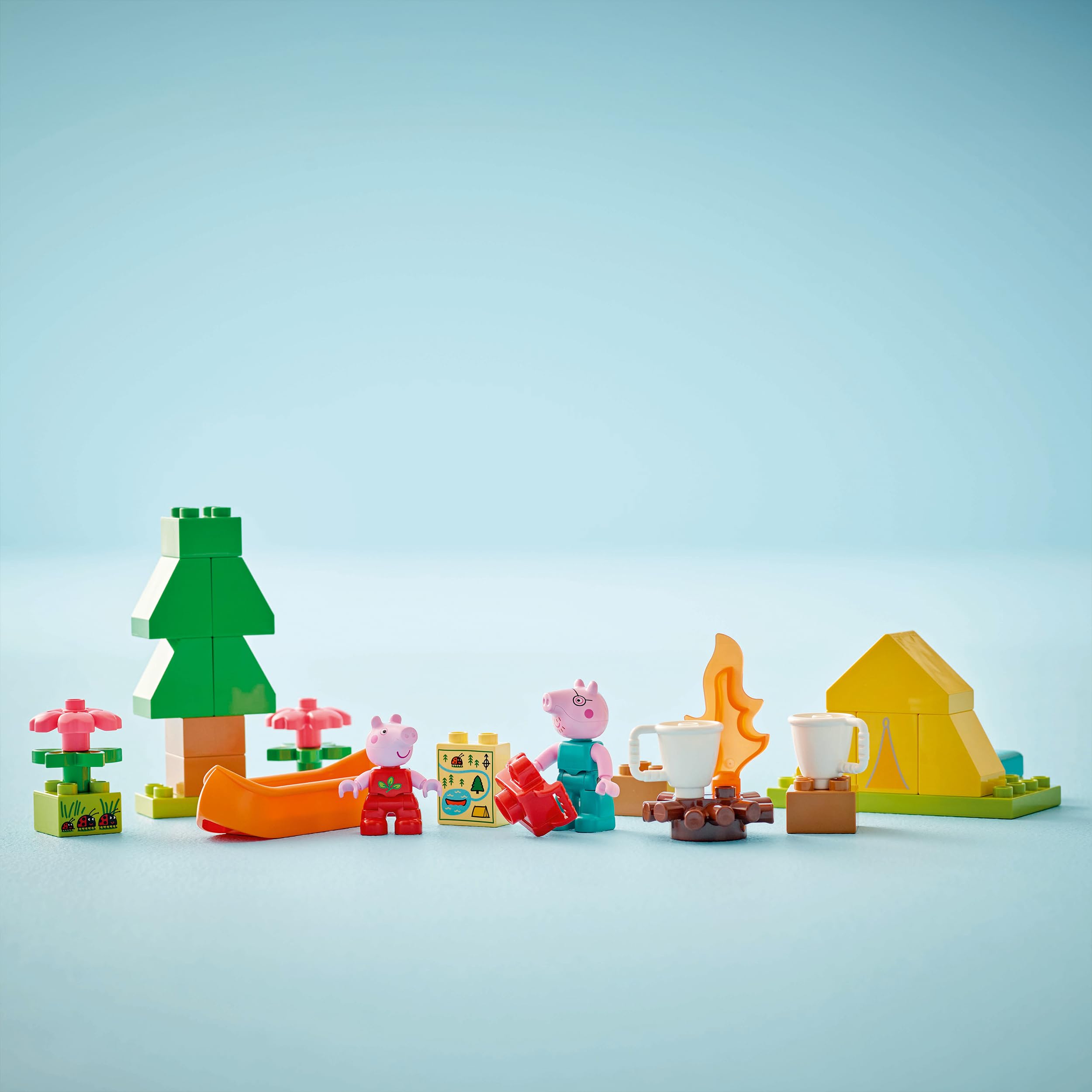 LEGO DUPLO Peppa Pig Kamp Gezisi 10452-2 Yaş ve Üzeri Kız ve Erkek Çocuklar için Çadır, Kano, Kamp Ateşi ve 2 Figür İçeren Küçük Kas Becerileri ve Renk Eşleştirme Yaratıcı Yapım Seti (32 Parça)