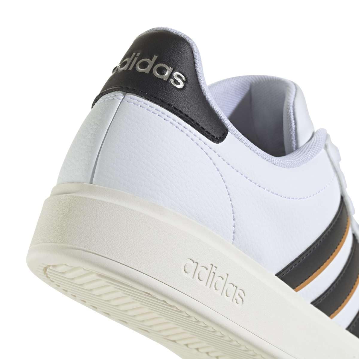 adidas Erkek GRAND COURT 2.0 Tenis Ayakkabısı, FTWWHT/CBLACK/FOCORA, 42.6666666666667