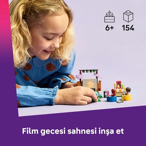 LEGO Friends Arkadaşlık Film Gecesi 42642-6 Yaş ve Üzeri Kız ve Erkek Çocuklar için 2 Mini Bebek ve Aksesuarlar İçeren Yaratıcı Rol Yapma Oyuncağı Yapım Seti, Doğum Günü Hediyesi Fikri (154 Parça)