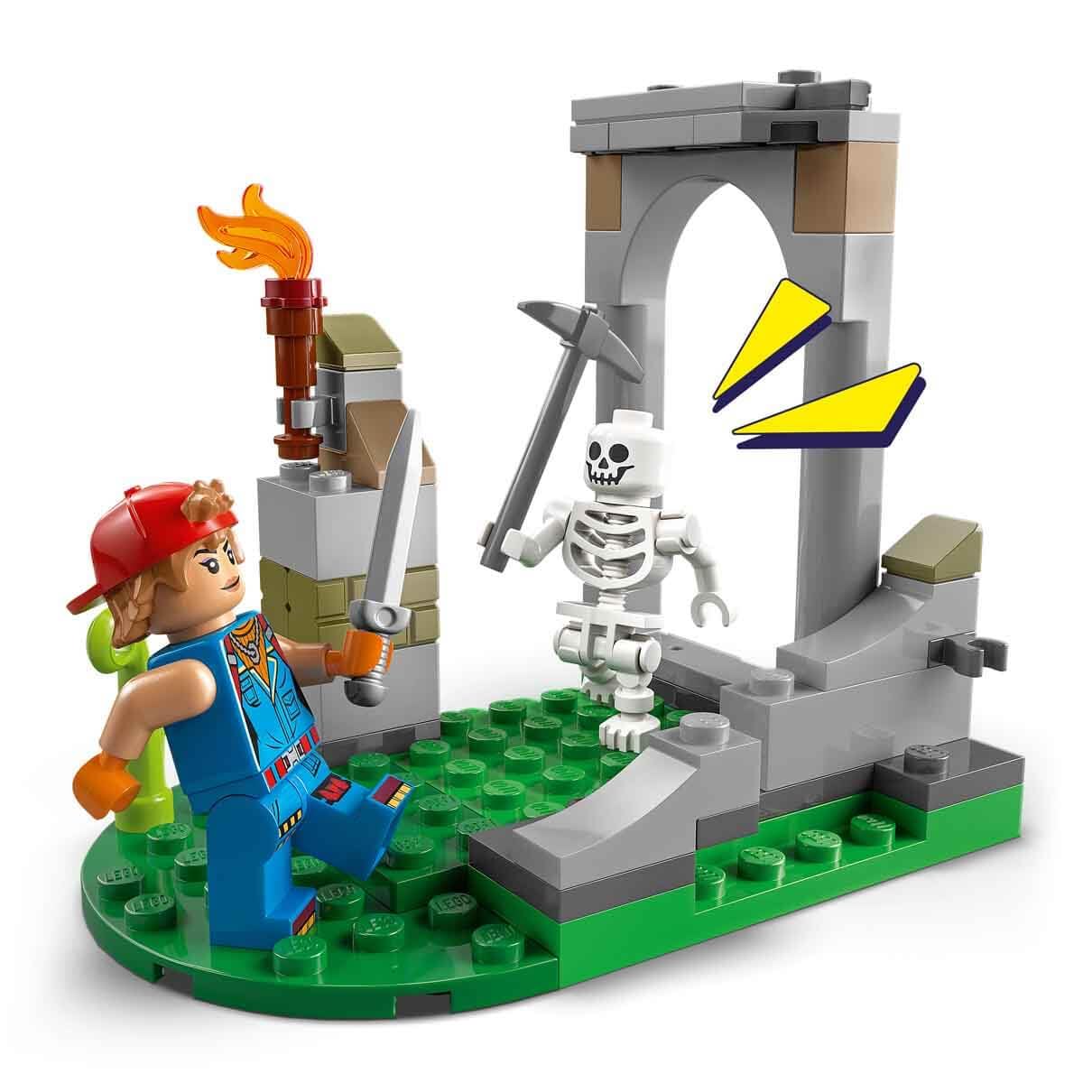 LEGO Fortnite Muzaffer ve Tamirci Çırağı'nın Kampı 77075-7 Yaş ve Üstü Kız ve Erkek Çocuklar için Tamirci Çırağı ve İskelet Dahil Video Oyunu Figürleri İçeren Yaratıcı Oyuncak Yapım Seti (250 Parça)