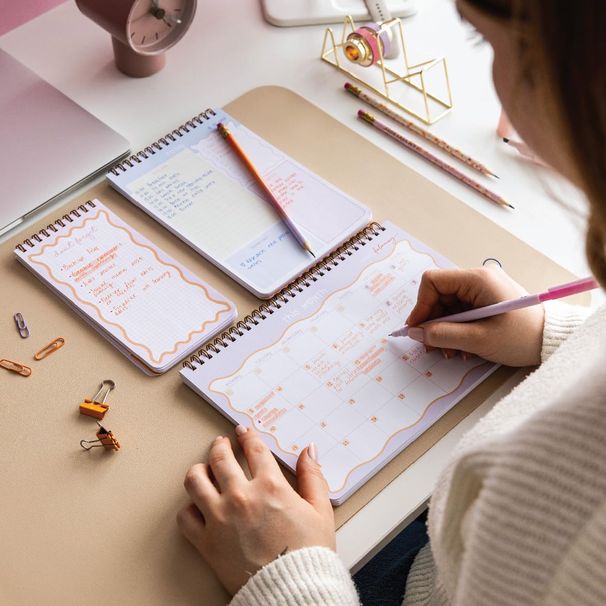 PAPERORA Haftalık ve Günlük 3’lü Masaüstü Süresiz Planlayıcı Set - Soyut