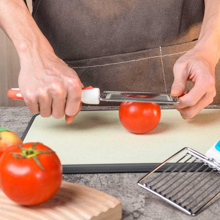 Deconox Paslanmaz Çelik Silikon Saplı Testere Ağızlı Dilimleyici - Sebze ve Meyve Şekillendirici, Ergonomik, Bulaşık Makinesinde Yıkanabilir Mutfak Aleti