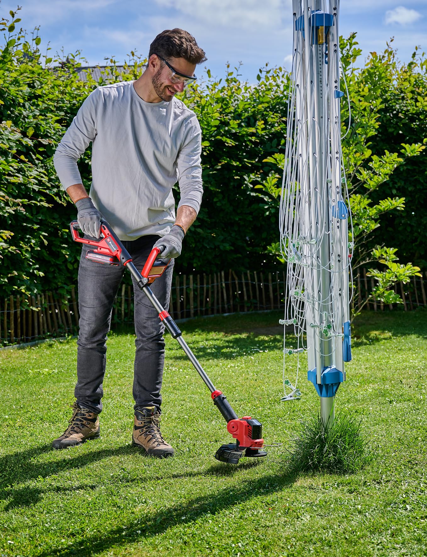 Einhell akülü kenar kesme makinesi GE-CT 18/25-1 Li-Solo Power X-Change (18 V, 25 cm kesim genişliği, dönebilen/eğilebilen motor başlığı, 20 plastik bıçak, 1 misina makarası dahil, pil dahil değildir)