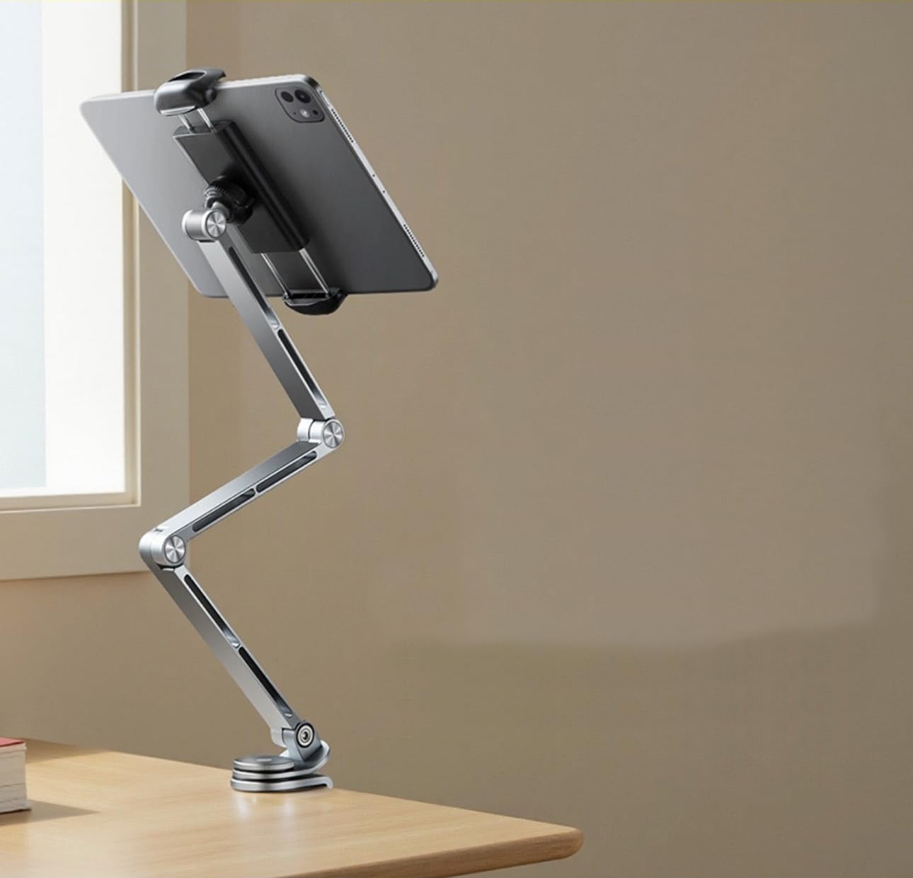 Coverzone Profesyonel Ayarlanabilir Tablet & Telefon Standı, 360° Döner Kantilever Braket, Premium Alüminyum, 4.7-12.9" Cihazlar İçin - Telefon ve Tabletler İçin Masa Montaj Kelepçesi | T01 Flat
