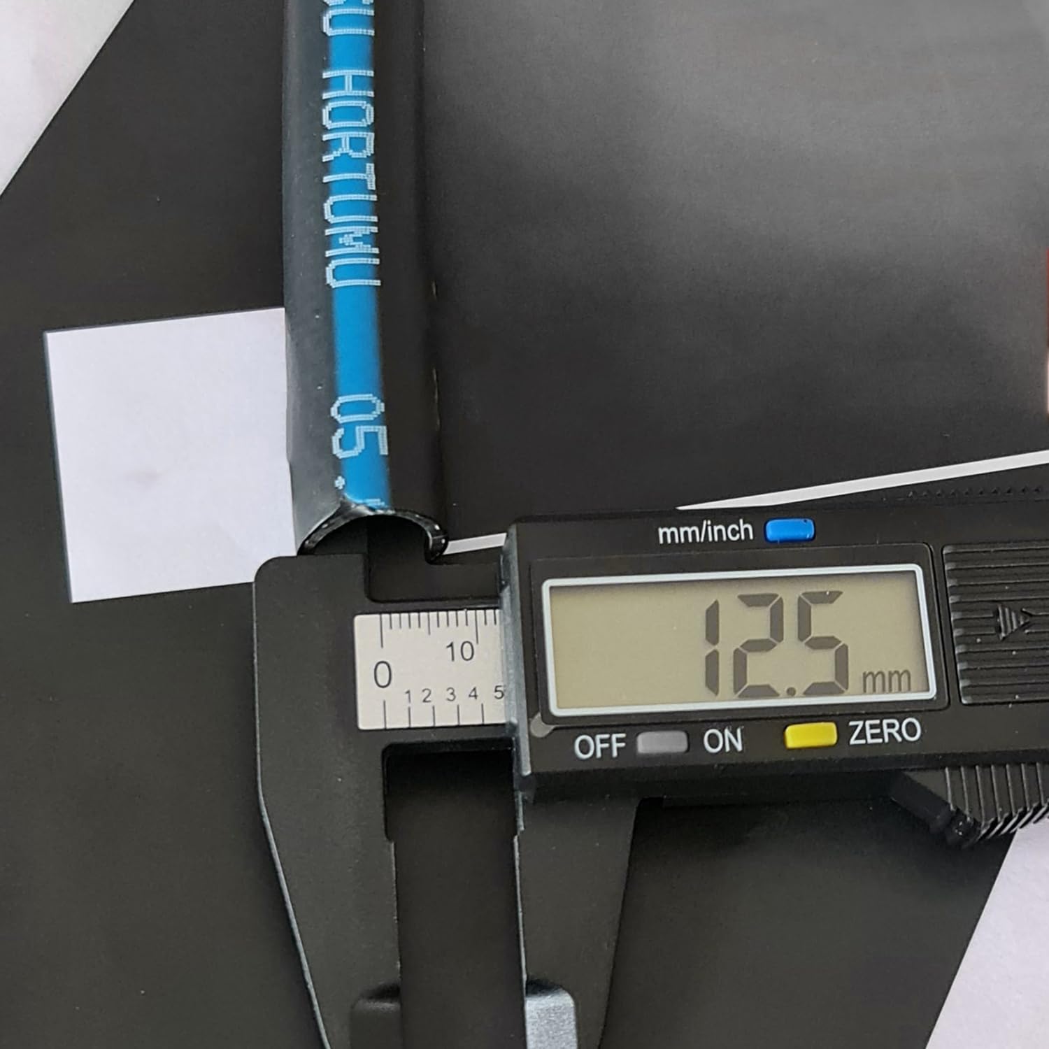 Termo Kauçuklu Bahçe Hortumu 100 Metre Dayanıklı 3 Katlı Sağlam Su Sulama Yıkama Hortum 12.5 mm 1/2"