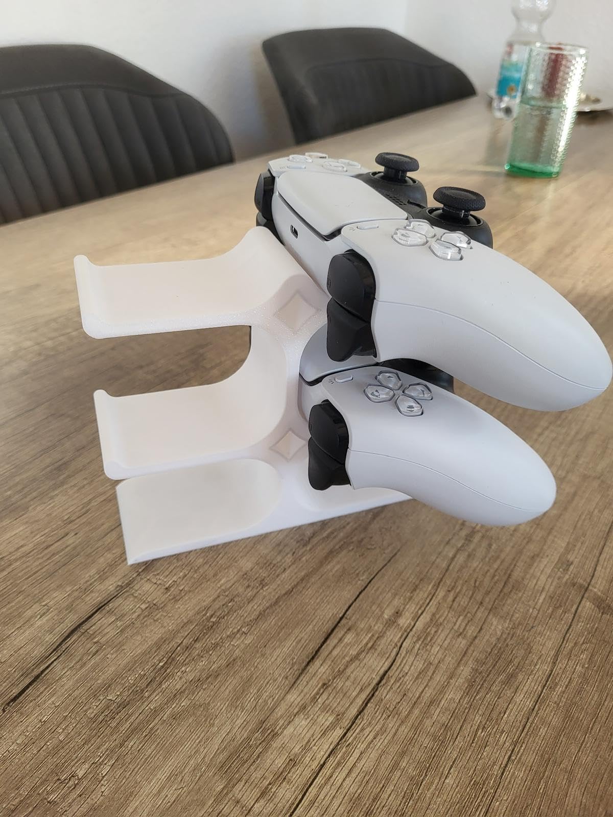 4’lü Oyun Kumandası Standı – Masaüstü Düzenleyici Gaming Aksesuar (Beyaz)